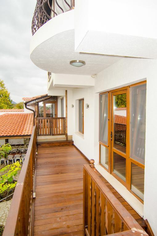 Guest House Villa Elma Nevsha Exterior foto